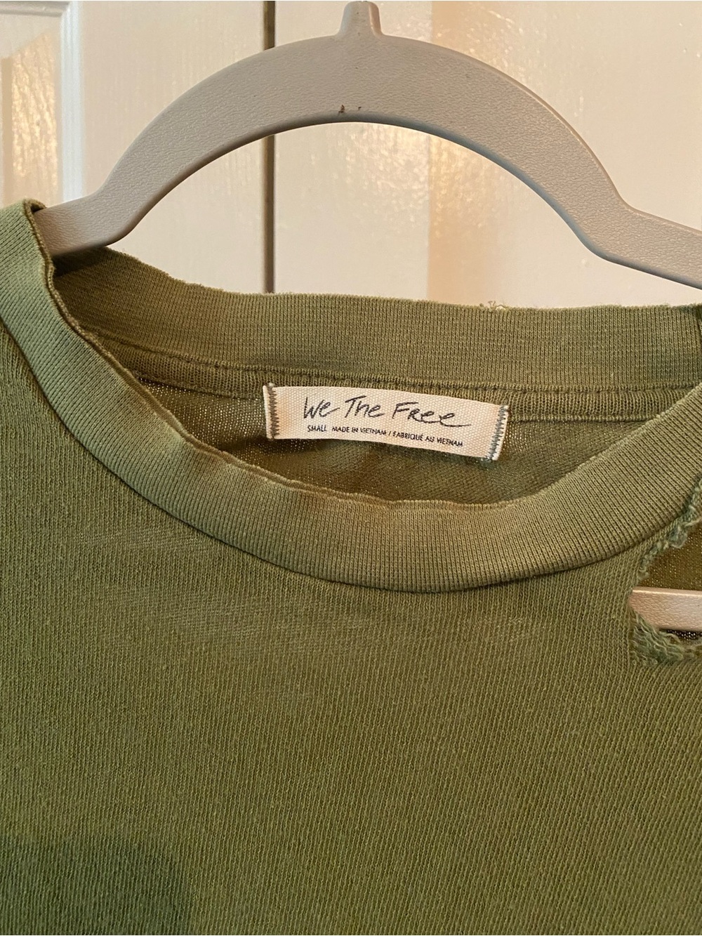 Free People we the free green distressed t-shirt - Picture 2 of 3